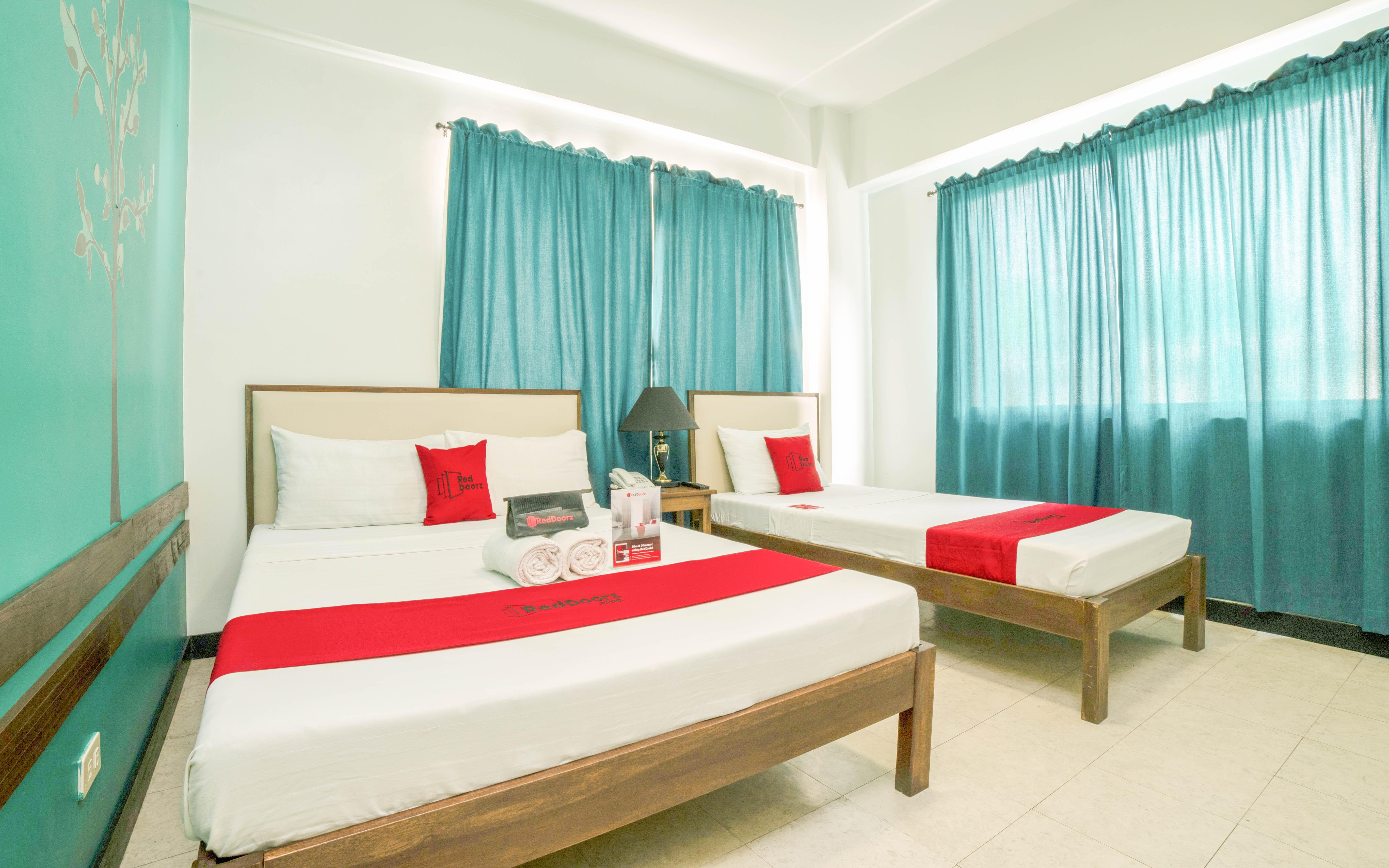 Reddoorz Plus Near Rizal Junction Puerto Princesa Exterior photo
