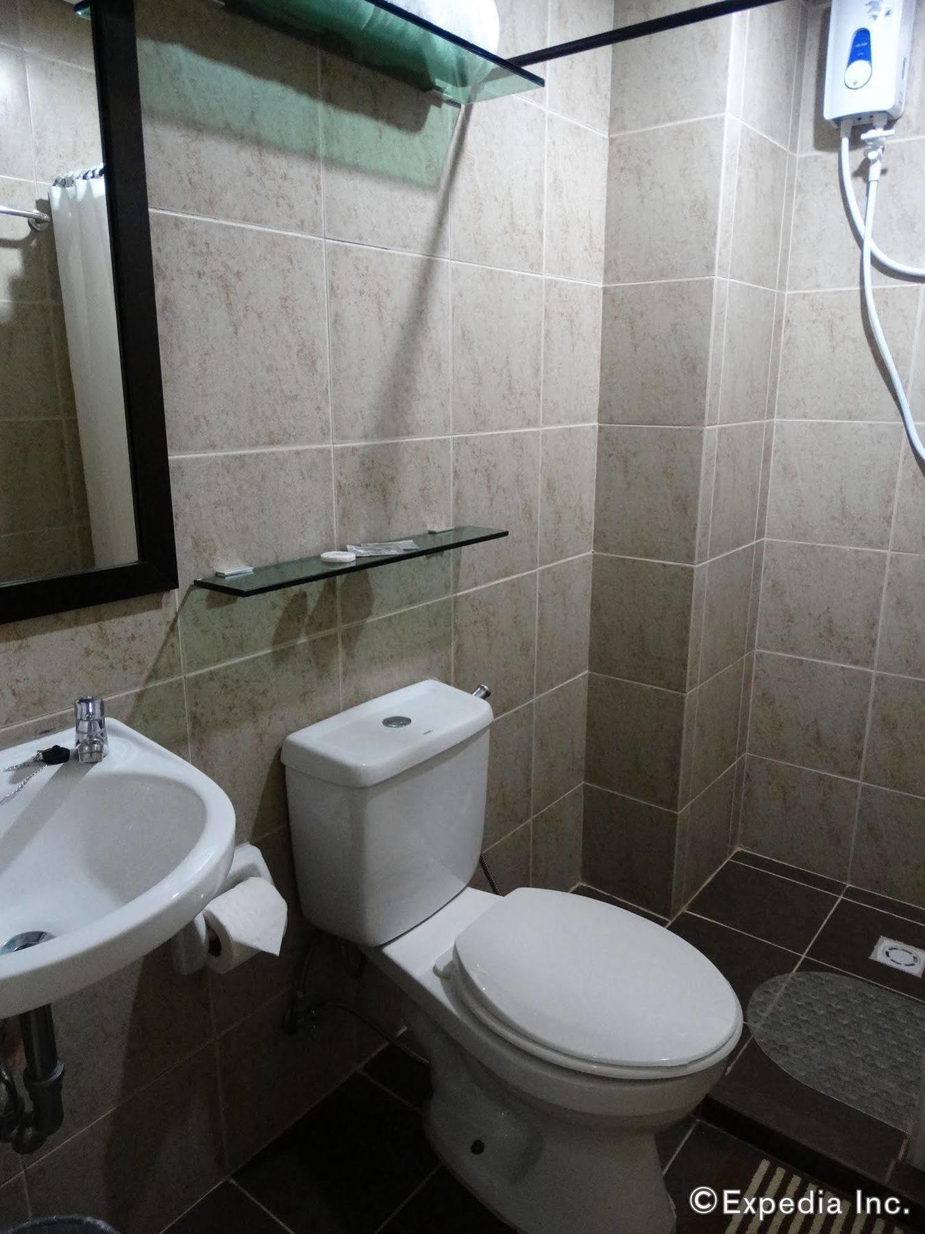 Reddoorz Plus Near Rizal Junction Puerto Princesa Exterior photo