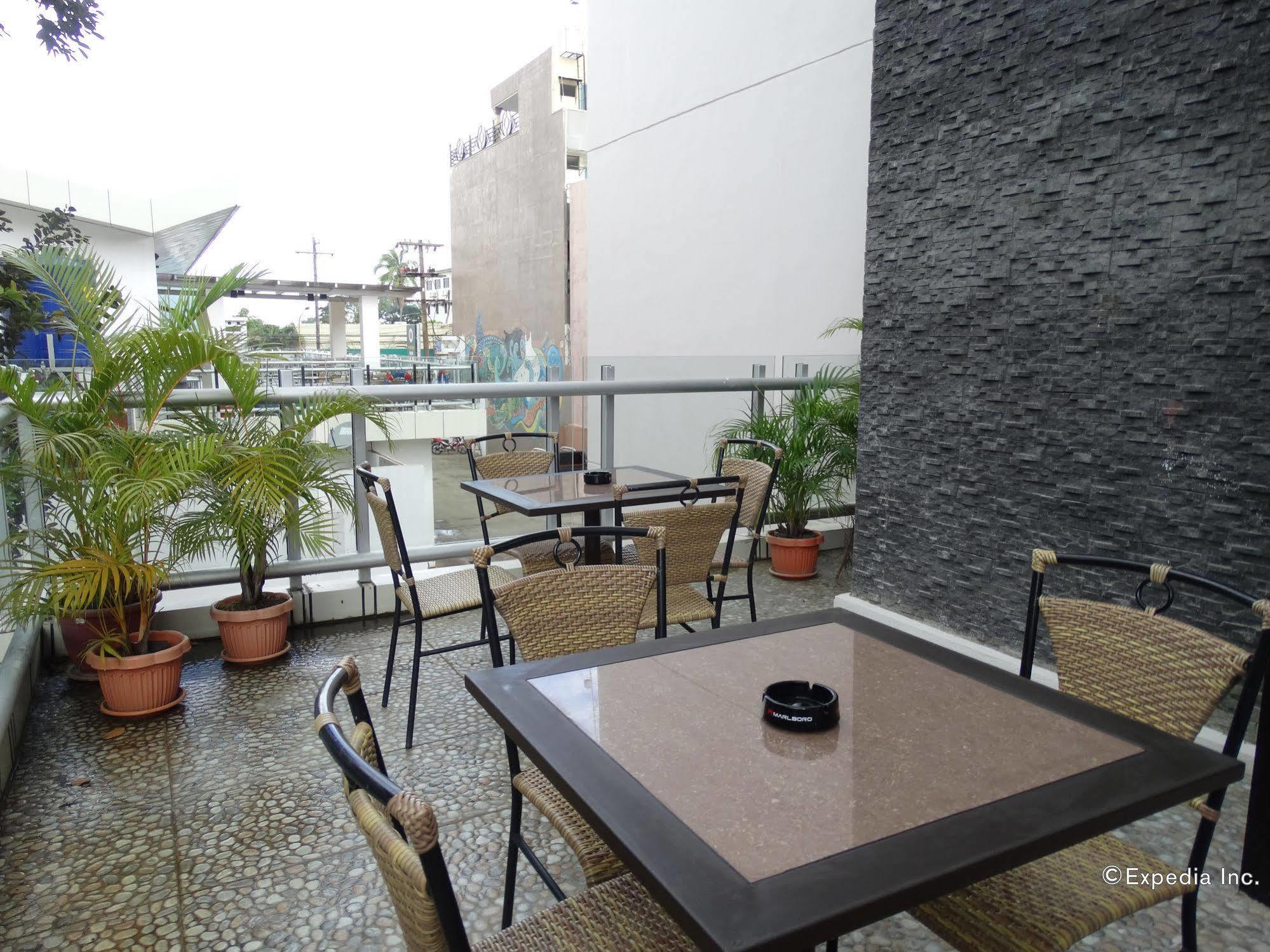 Reddoorz Plus Near Rizal Junction Puerto Princesa Exterior photo