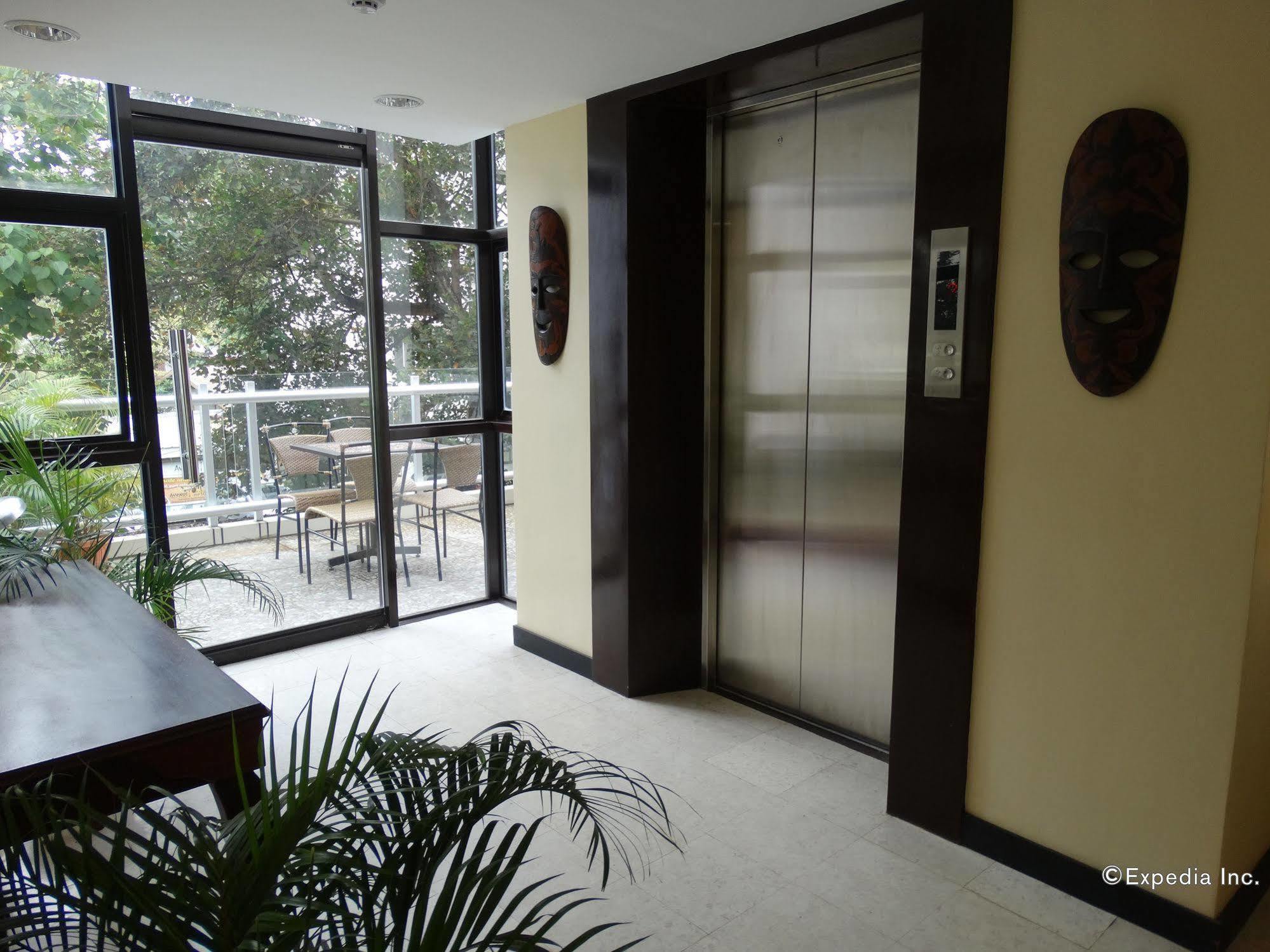 Reddoorz Plus Near Rizal Junction Puerto Princesa Exterior photo
