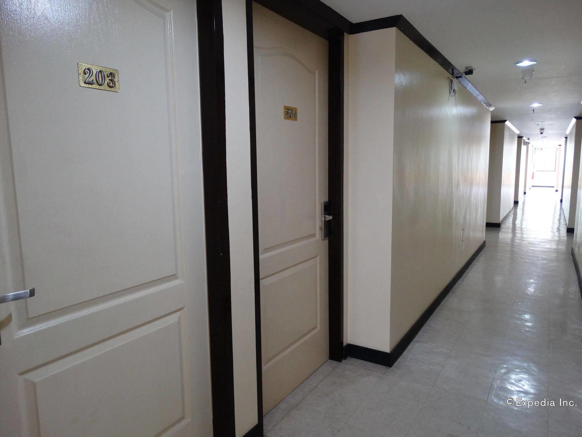Reddoorz Plus Near Rizal Junction Puerto Princesa Exterior photo