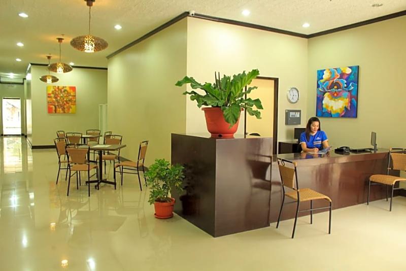 Reddoorz Plus Near Rizal Junction Puerto Princesa Exterior photo