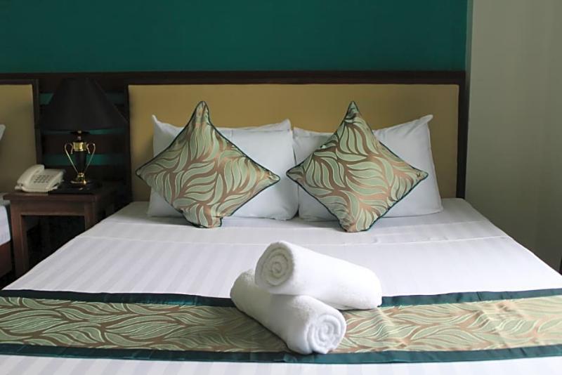 Reddoorz Plus Near Rizal Junction Puerto Princesa Exterior photo